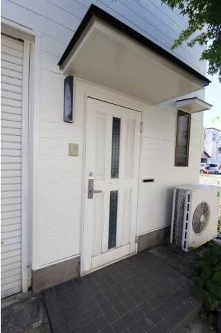 中本町貸家のエントランス