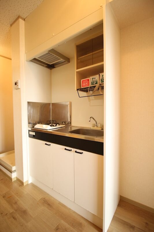 物件内観写真3　(1口ガスコンロ付き)