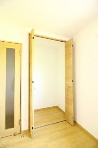 物件内観写真9　(収納もバッチリ)