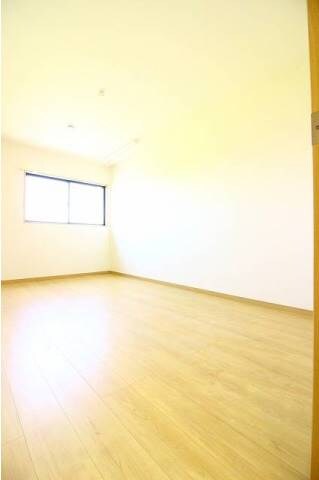 物件内観写真14　(室内物干付き。花粉症対策)