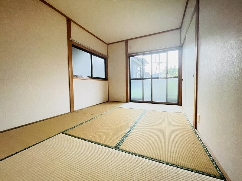 下村借家のベッドルーム