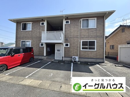 シャルマンわかばA棟外観写真