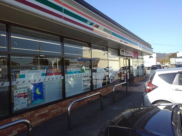 物件内観写真18　(セブンイレブン鳥栖養父町店まで390m)