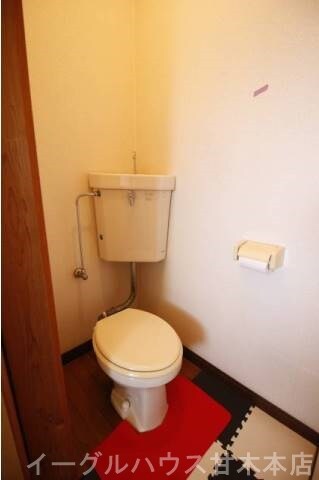 山下アパートのトイレ