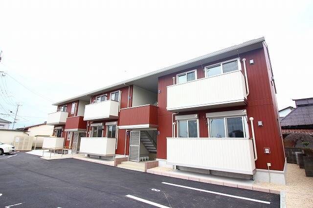 物件外観写真1　(　)