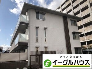 クラヴィーア朝倉街道駅前外観写真