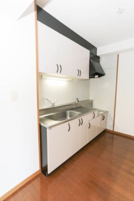 物件内観写真3　(退去予定の為別部屋の写真使用)