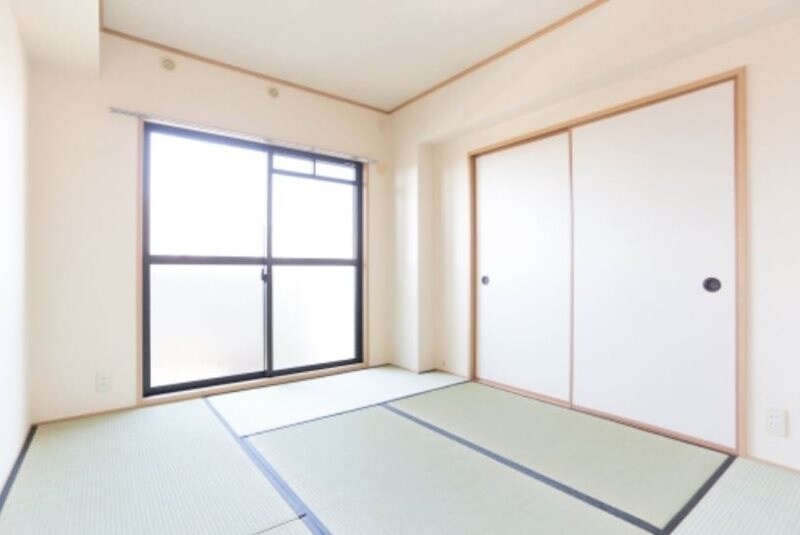 物件内観写真9　(退去予定の為別部屋の写真使用)