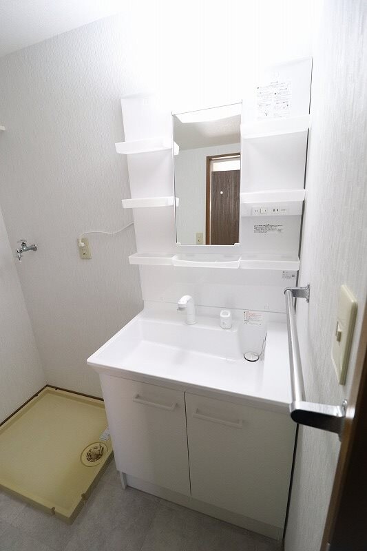 物件内観写真9　(※反転写真使用)