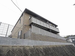 サン・ガーデンA棟外観写真