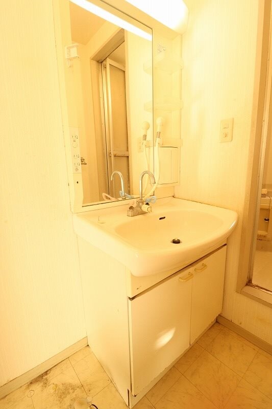 物件内観写真2　(別部屋写真使用)