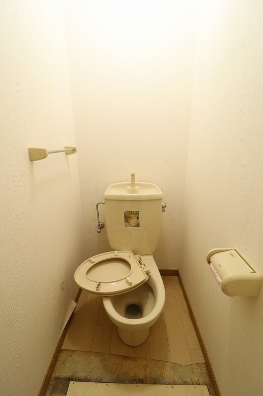 物件内観写真2　(別部屋写真使用)