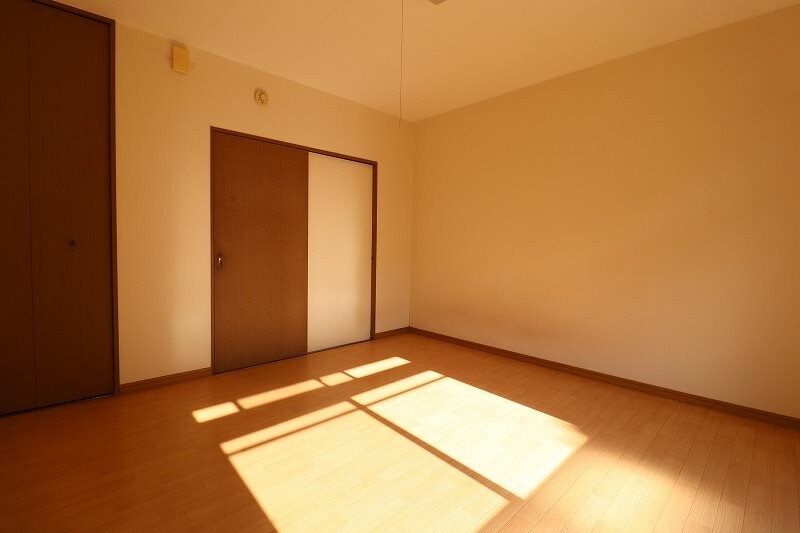 物件内観写真6　(別部屋写真使用)