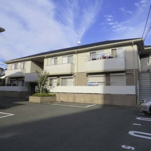 クレストB棟外観写真