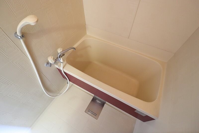 ハイデンス高雄Bの風呂画像(別部屋写真使用)