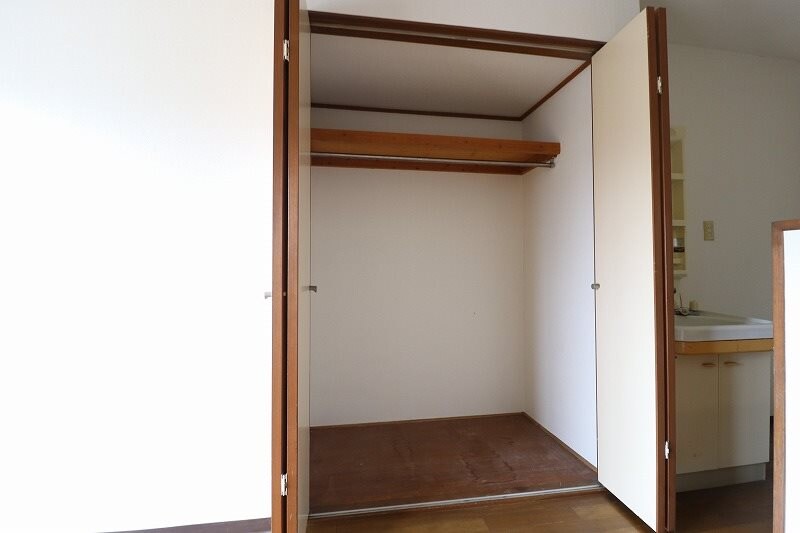 ハイデンス高雄Bの収納(別部屋写真使用)