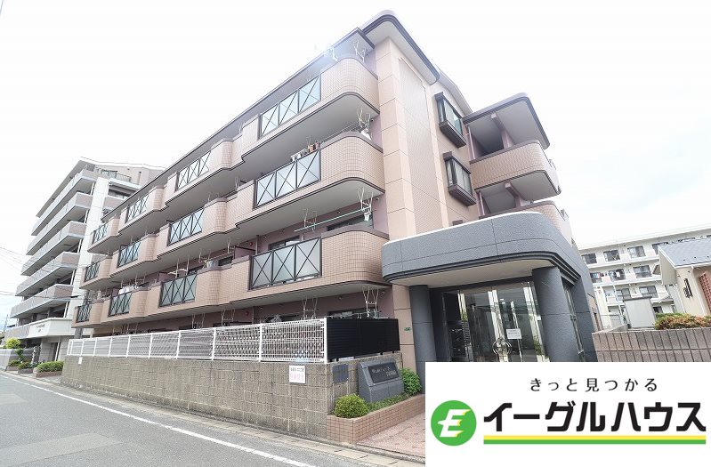 ヴェルジューヌ都府楼前