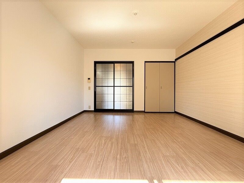 物件内観写真6　(別部屋写真使用)