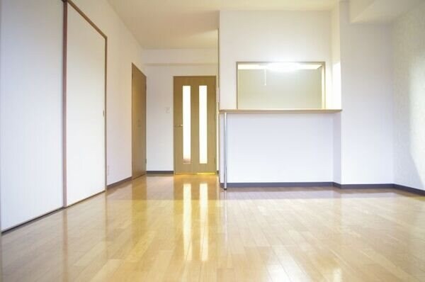 物件内観写真3　(別部屋写真使用)