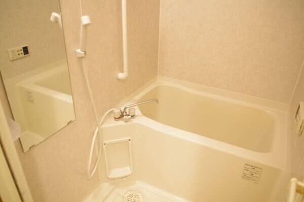 物件内観写真4　(別部屋写真使用)