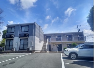 レオパレスサン　グリーン外観写真