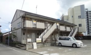 フレグランス諏訪野外観写真