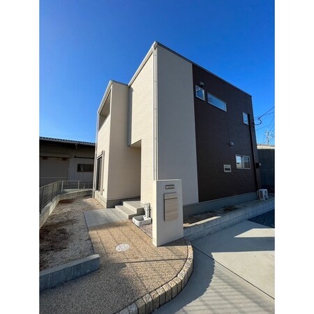 荒木町戸建外観写真