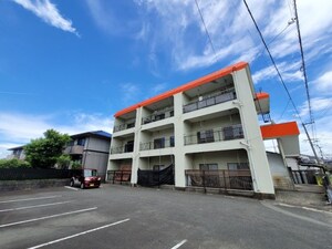 飯田コーポ外観写真