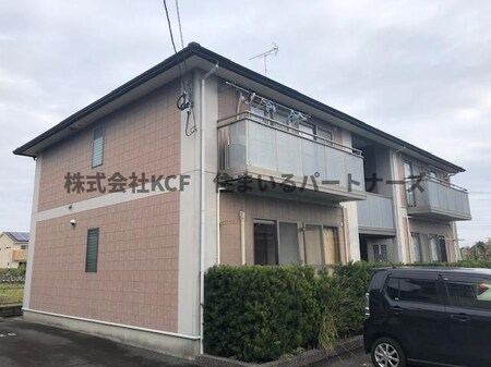 アヴァンセA棟外観写真