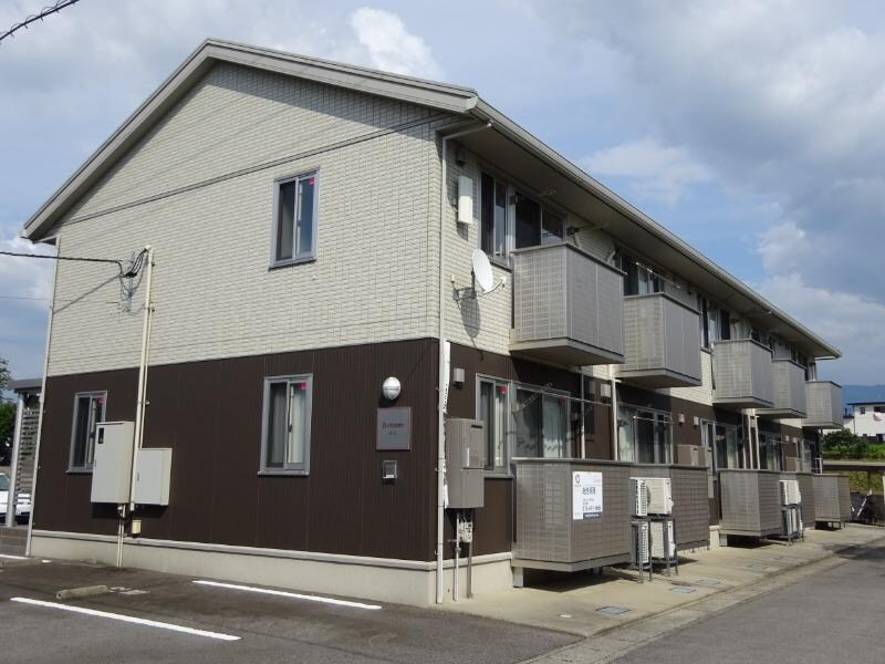 D-room前沢の物件外観写真