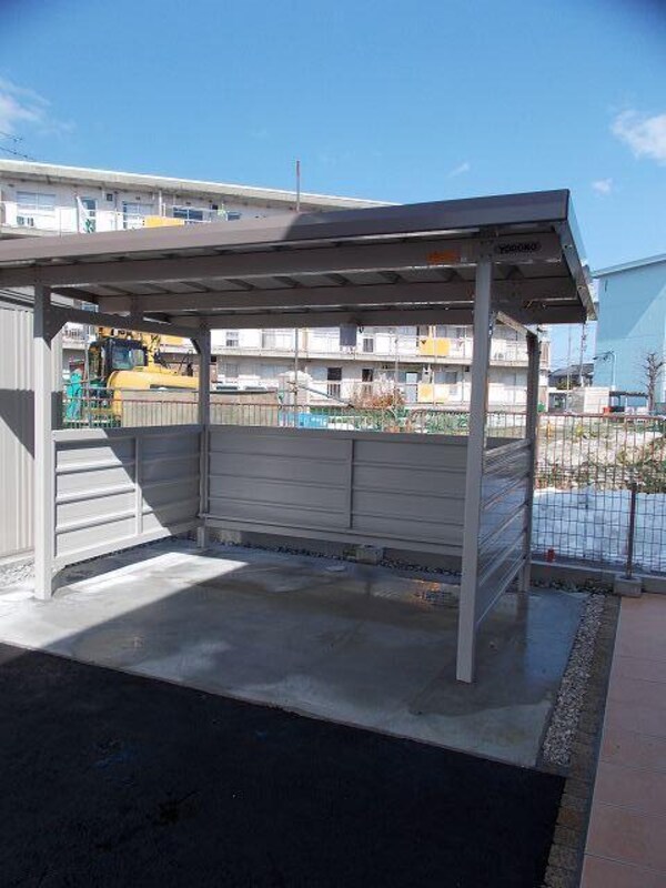 駐車場・駐輪場