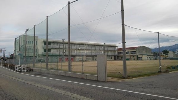 眺望(魚津市立道下小学校まで110m)