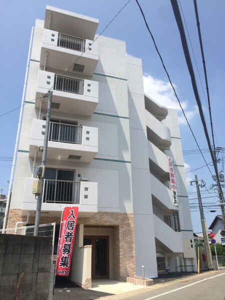 クロスヴィラ麦野外観写真