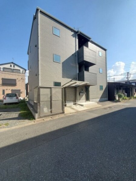 イルグランデ諸岡外観写真