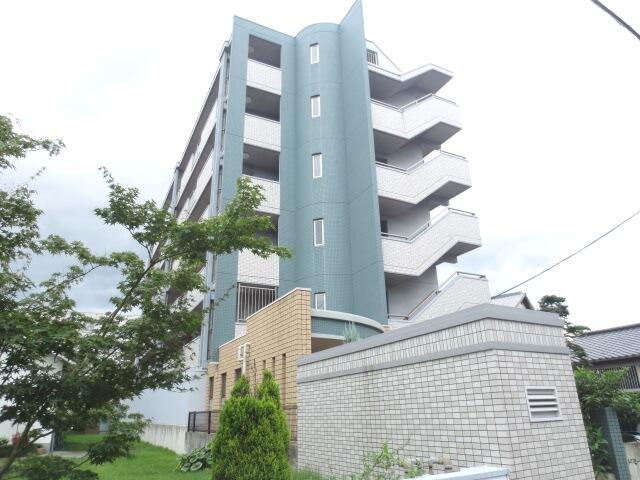 ドミール箱崎MIII