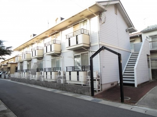 レッセフェール新在家