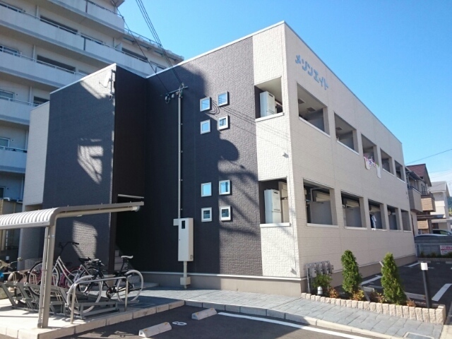 メゾンエイト