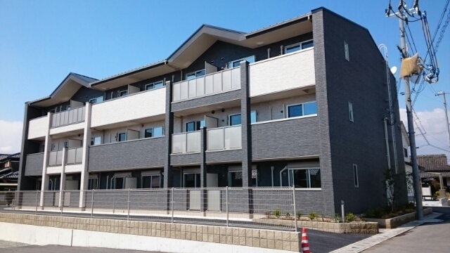 エムグレイス