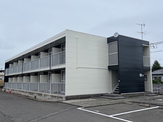 レオパレスフローラ