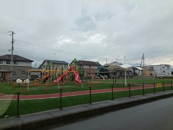 周辺環境(勝口公園まで120m)