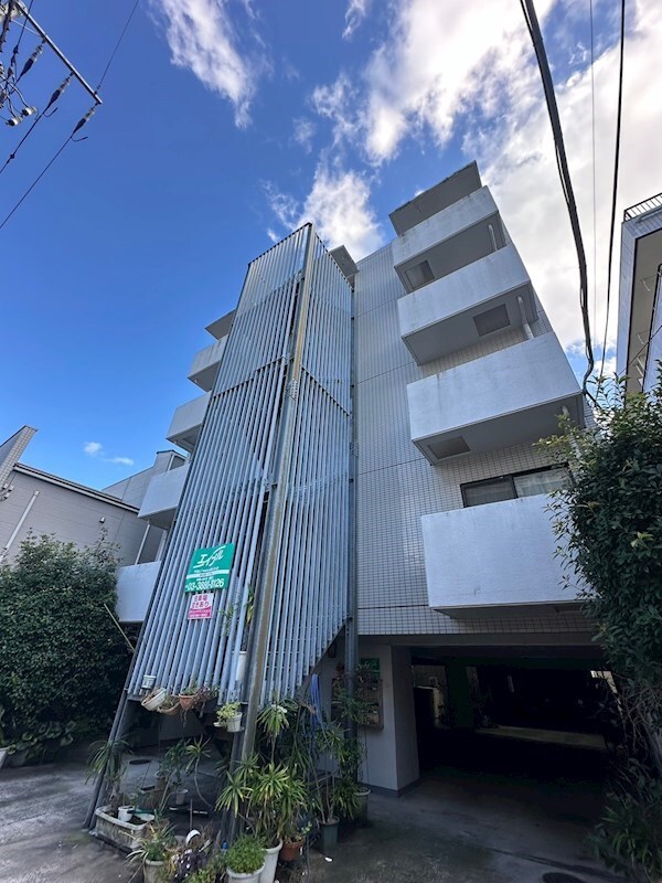 グランレッドIIの物件外観写真