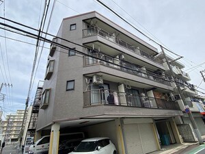 奥田マンション外観写真