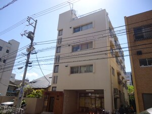 内田合板ビル外観写真