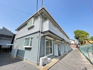 ソレイユフローラII番館外観写真