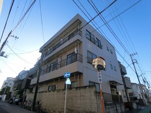 石渡マンション外観写真