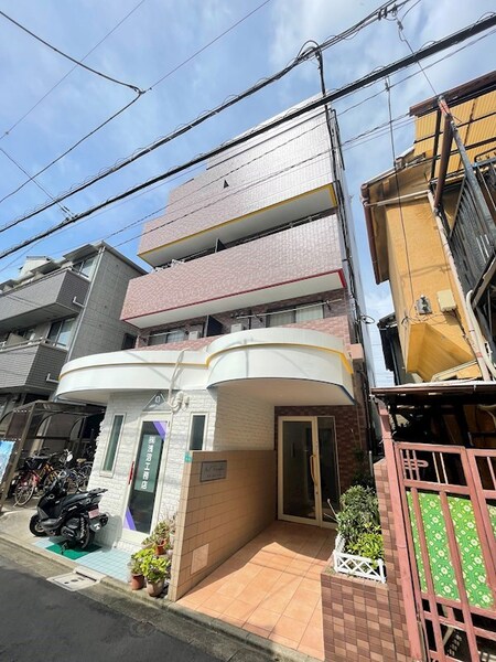 ベルカルフール外観写真