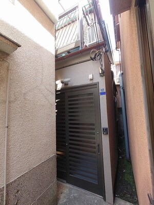 鯰横丁C棟外観写真