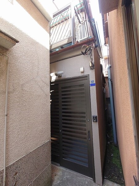 鯰横丁C棟外観写真
