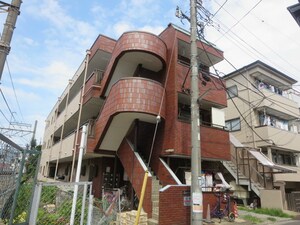 昴ハイツ外観写真