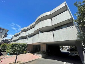 プワソンルージュ外観写真